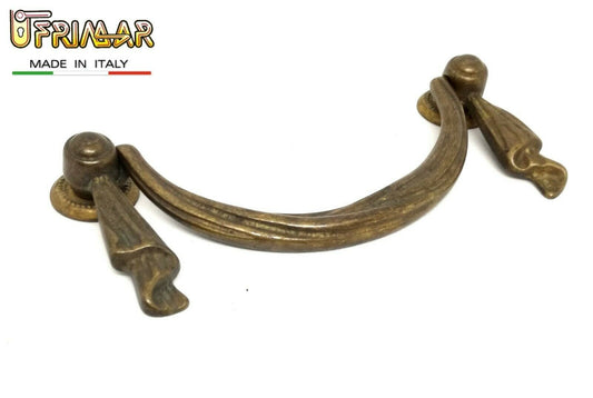 MANIGLIA PER MOBILI D'EPOCA ANTICHI Interasse mm.96 OTTONE PATINATO ditta BESANA