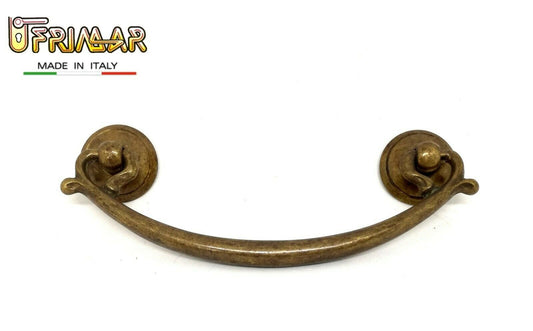 MANIGLIA CLASSICA PER MOBILI ANTICHI Inter. mm.64 OTTONE PATINATO ditta BESANA