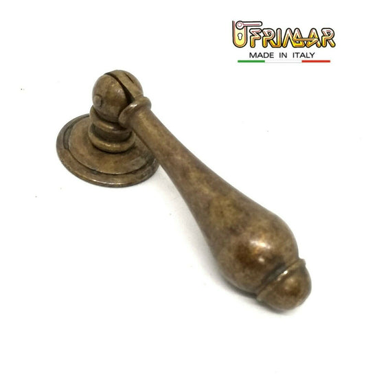 MANIGLIA PENDENTE PER MOBILI ANTICHI mm.62x22 OTTONE BRONZATO BESANA POMELLO
