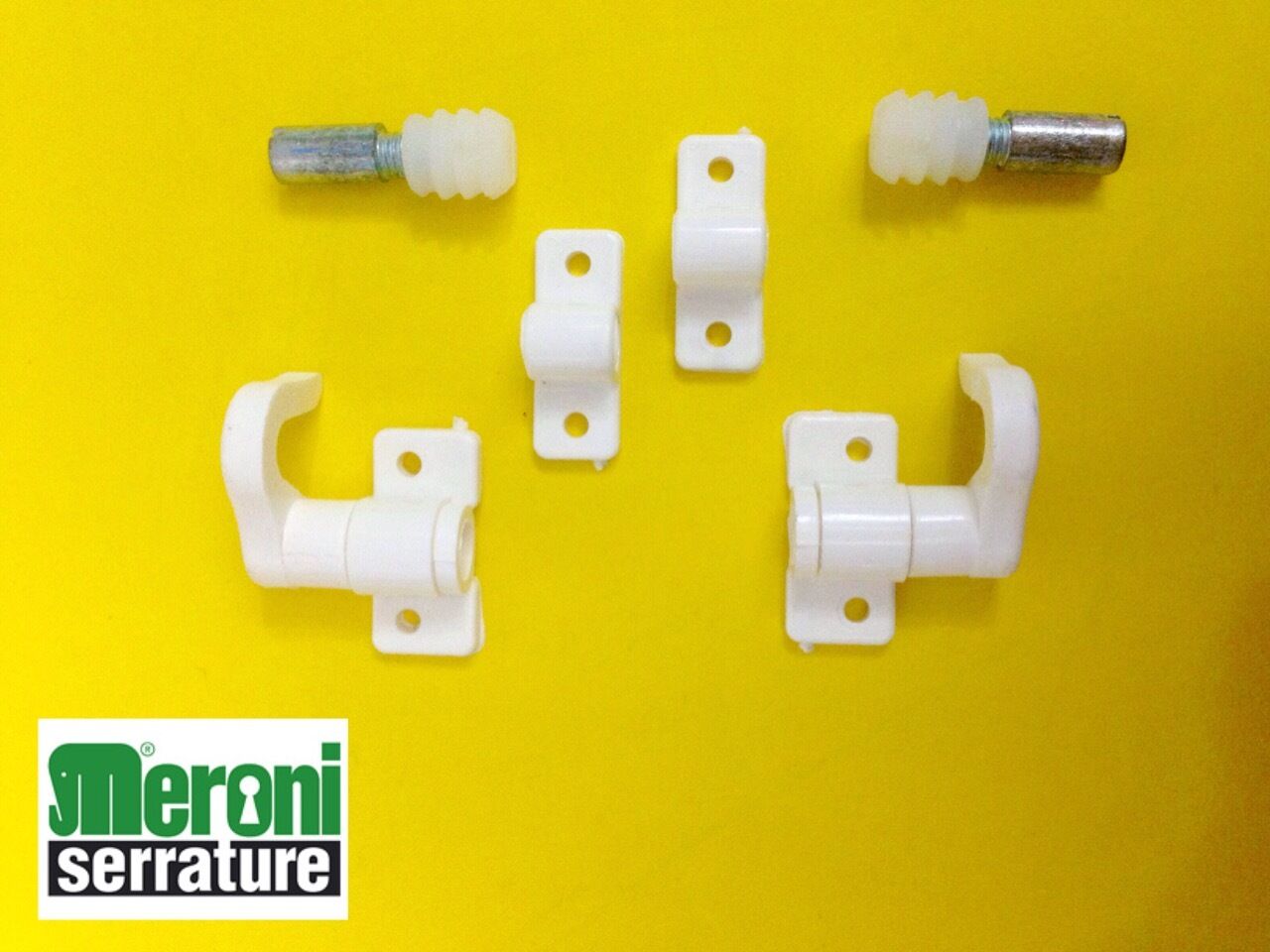 Serratura Meroni aste rotanti 2293 Bianca da applicare con cilindro H.mm.20 Oro