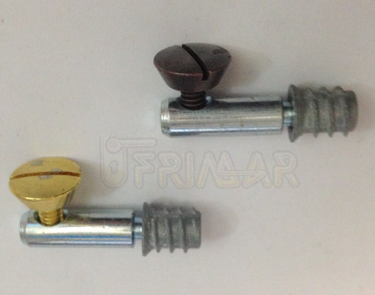 PZ.04 GIUNZIONI C/VITE TESTA CONICA PER MOBILI COMPLETE FINITURA BRONZO / ORO